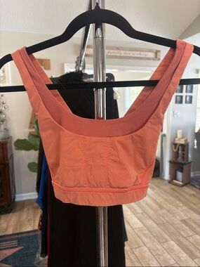 lululemon Coral Sports Bra size 6